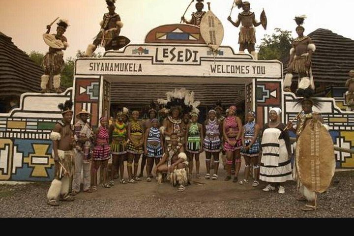 Tour del Lesedi Cultural Village