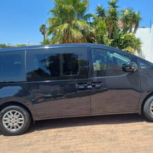 Aluguer diário de minibus Staria