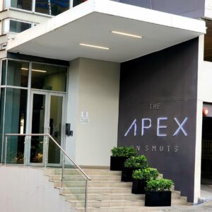 2 Bedroom Luxury Suite at The Apex on Smuts，Rosebank