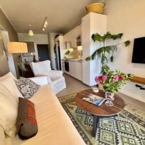 2 bedroom modern apartment, Stellenbosch