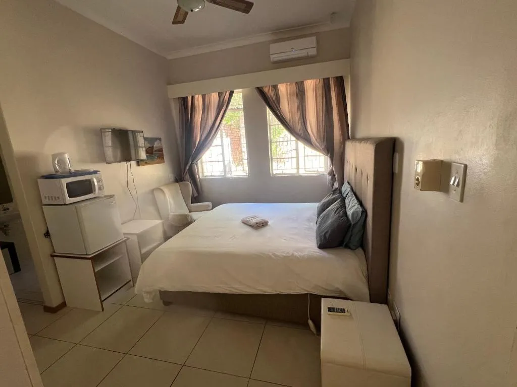 Alojamiento 2 Oaks Guest House en Qonce, Cabo Oriental