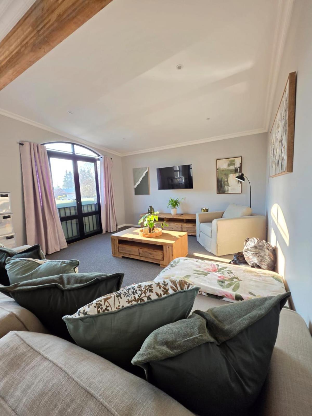 3 Polo Suite Gowrie Village, Nottingham Road