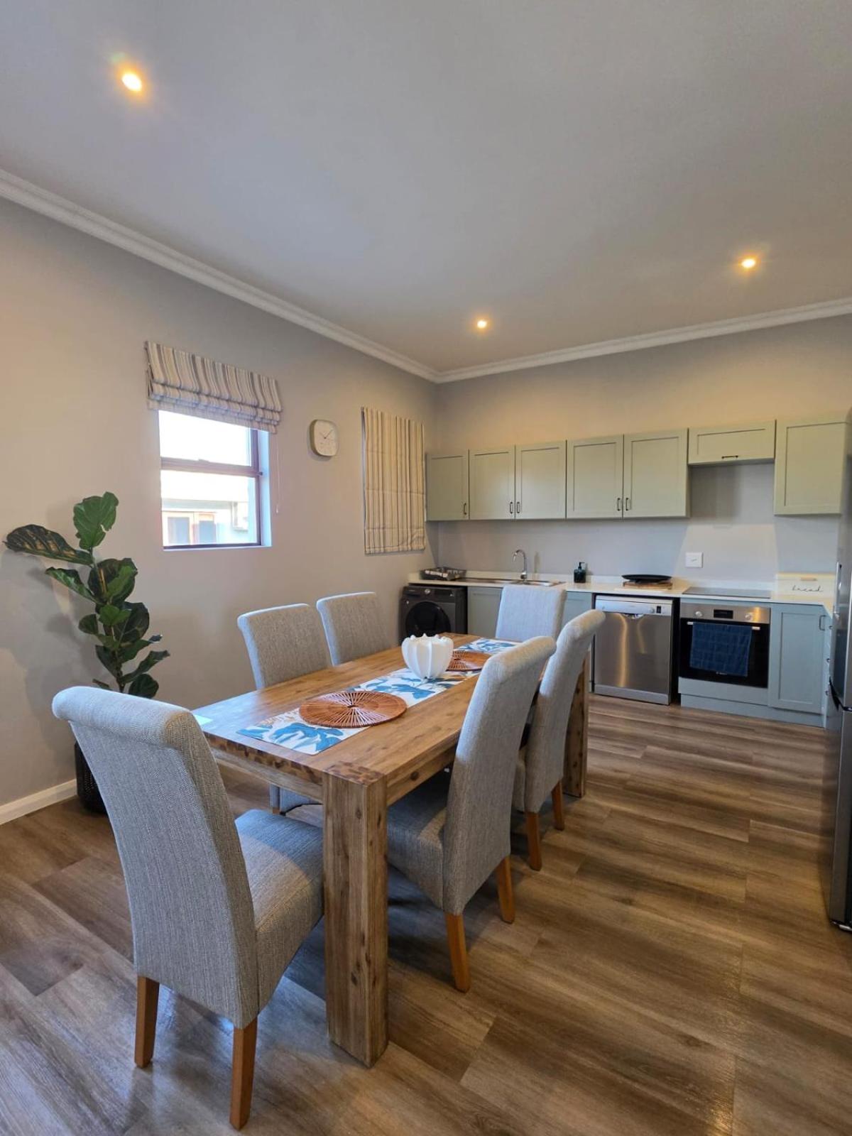4 Polo Suite Gowrie Village, Ноттингем-Роуд