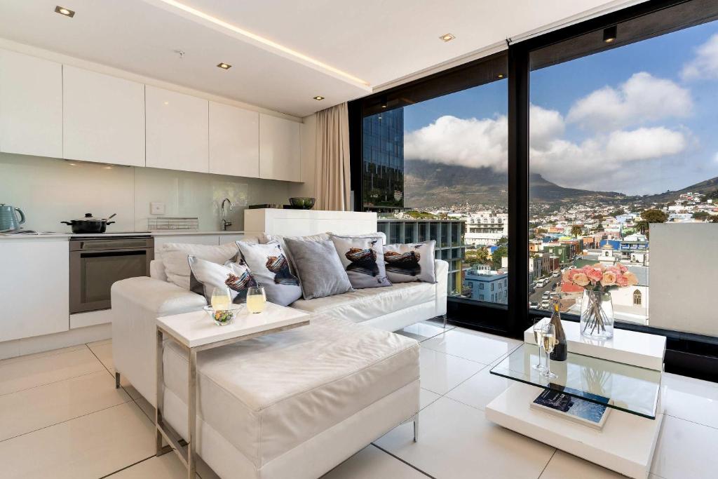 901 Mirage De Waterkant - Modern Apt Views & Pool,开普敦
