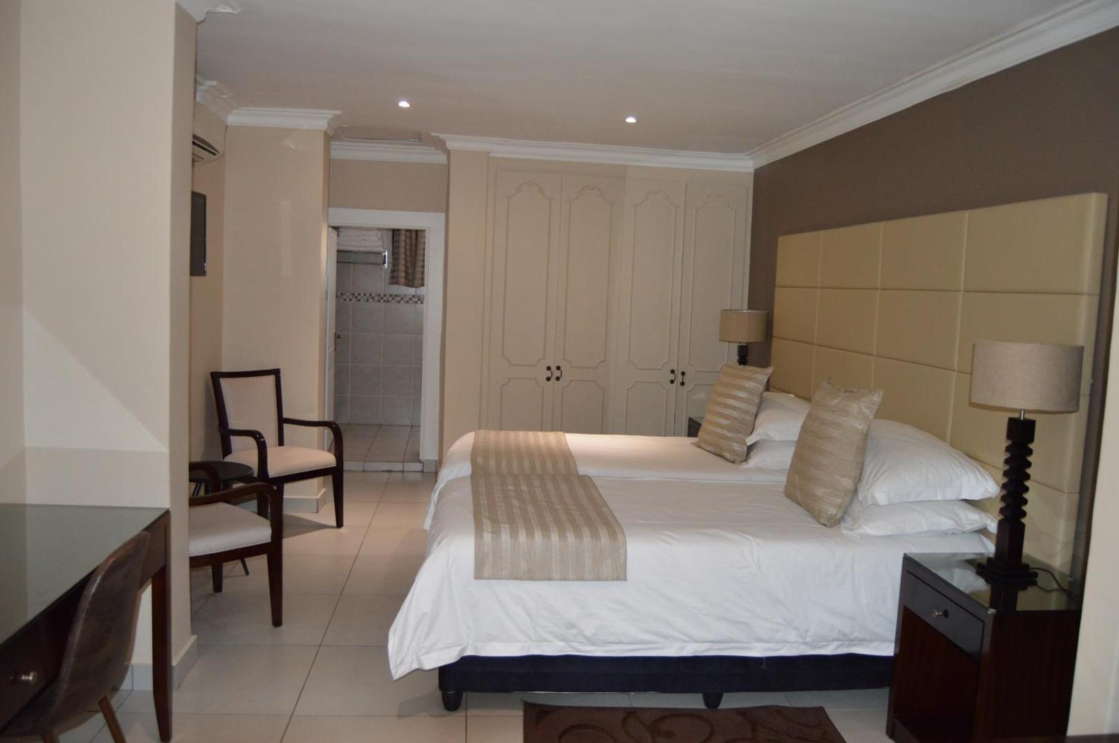 Airport Gardens Boutique Hotel
