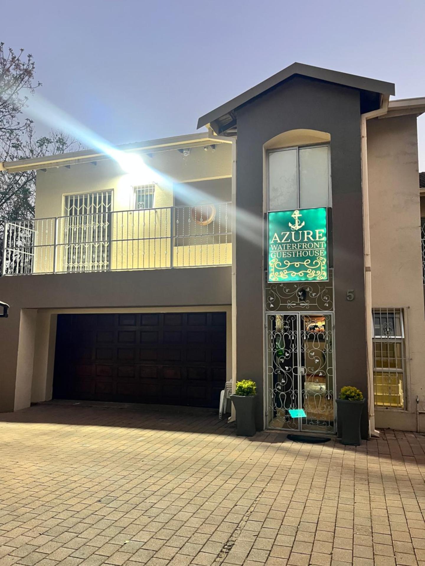 Azure Waterfront Guesthouse, Hartbeespoort
