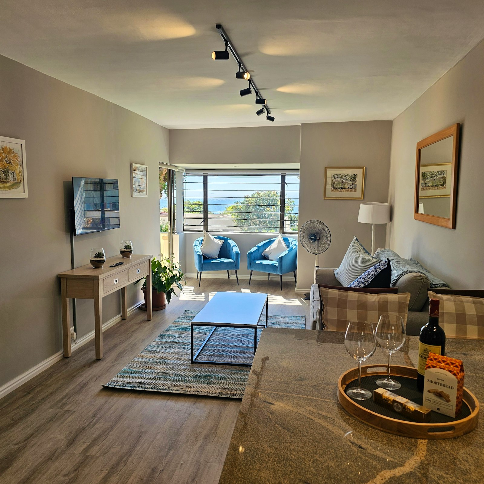 Camps Bay Apartment — 开普敦,南非