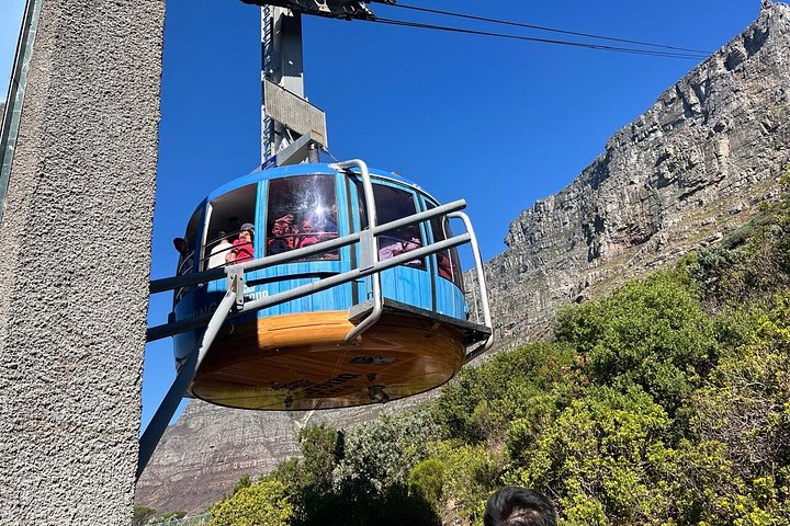 Kapstadt: Tafelberg-Seilbahn und Signal Hill