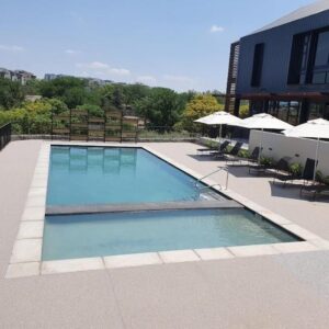 Executive Luxury Apartment with River View, Kyalami