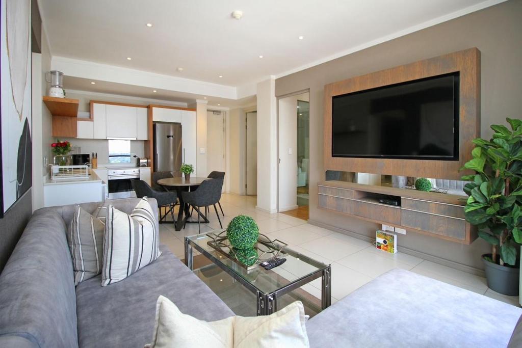 Exquisite 2 bed apart in sandton, Sandton