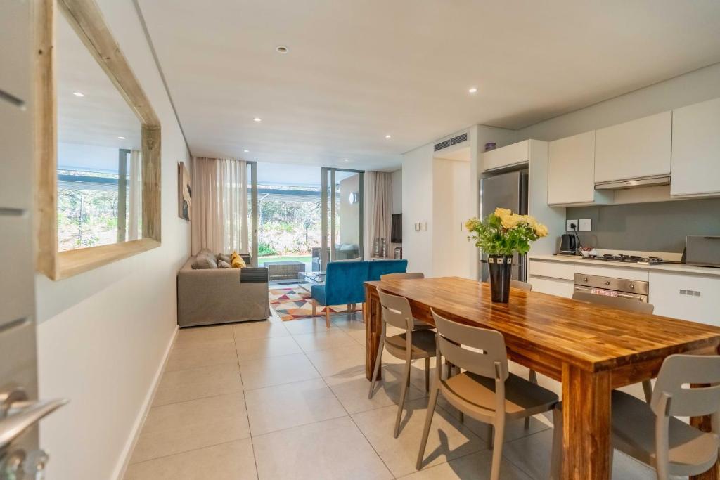 Ground Floor Ocean Dune Apartment,Umhlanga
