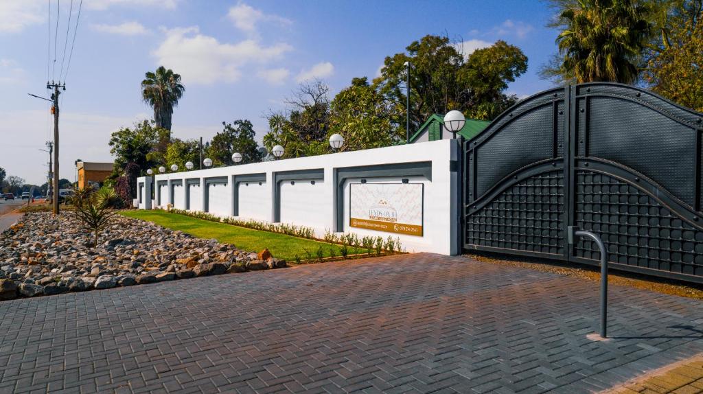 Leyds On 99 Luxury Guest House, Rustenburg