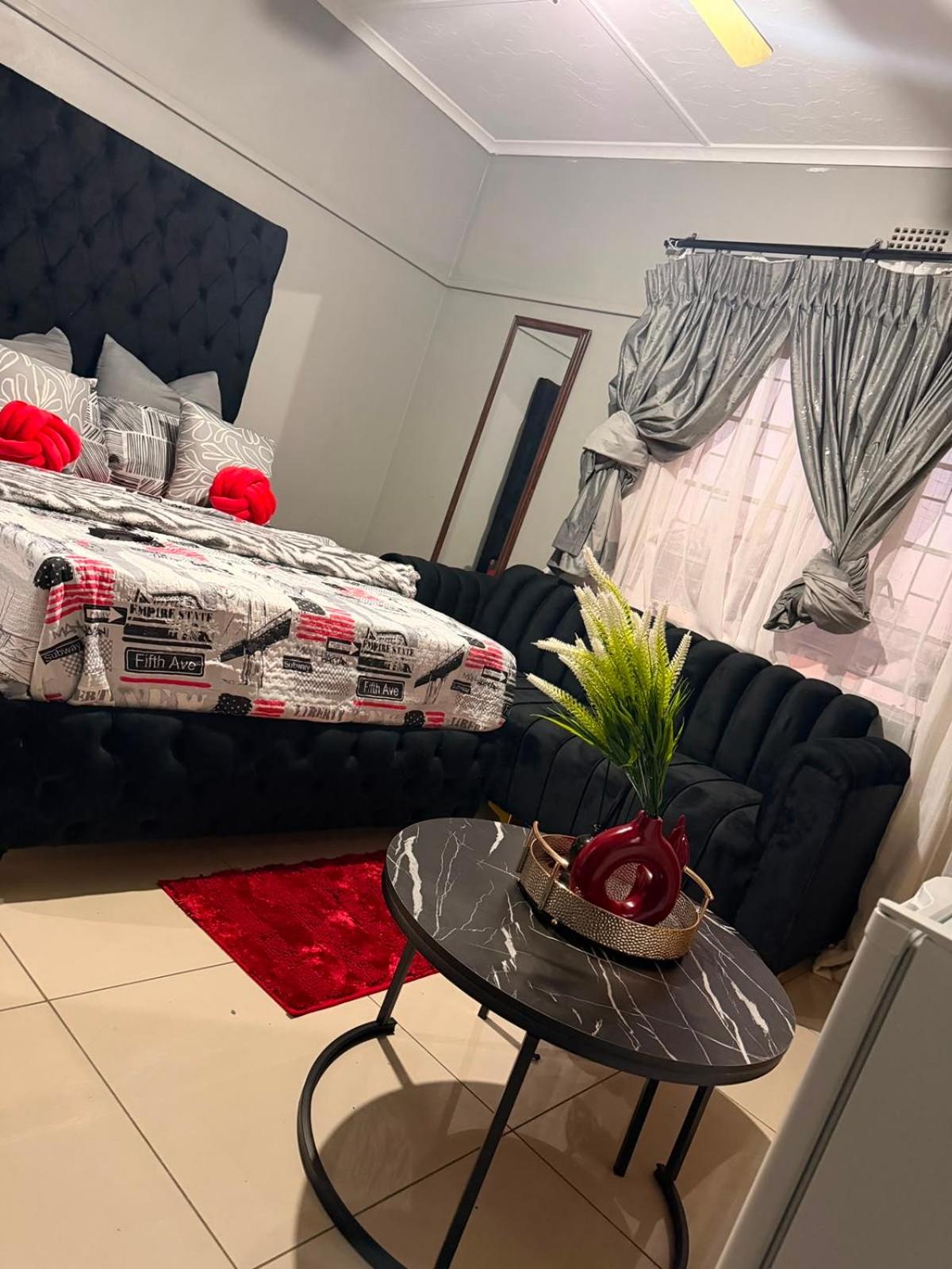 Mfiso Legacy Lodge,Secunda
