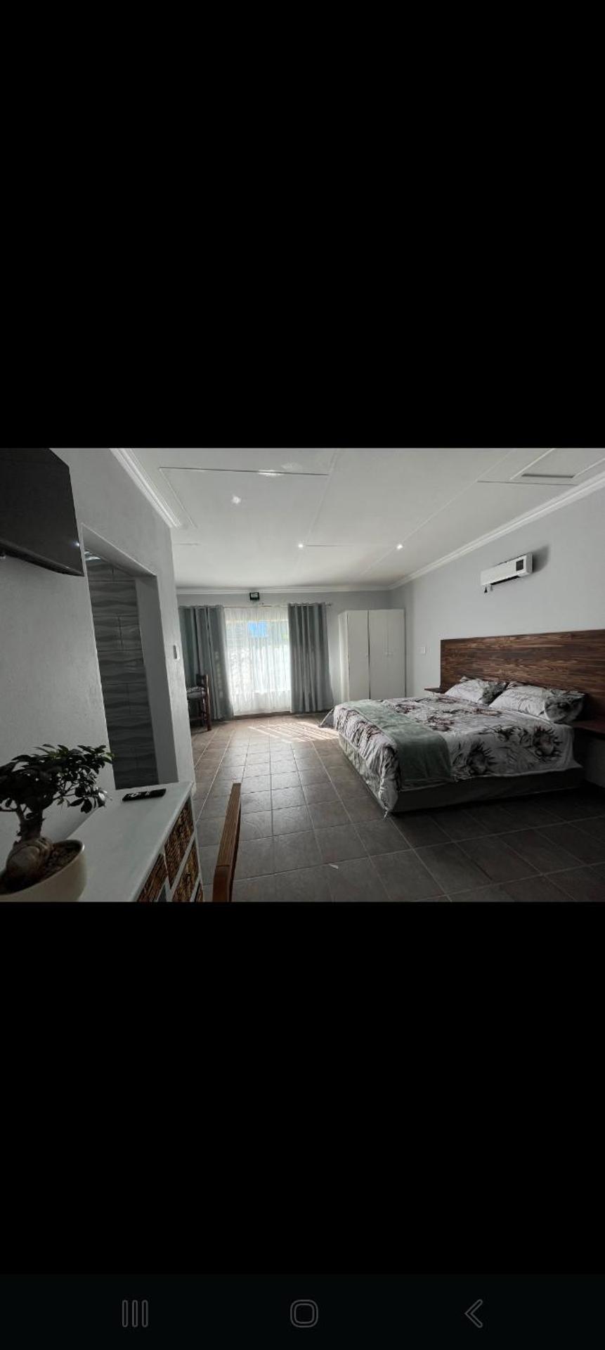 Nightingale Guesthouse Randfontein, Рандфонтейн