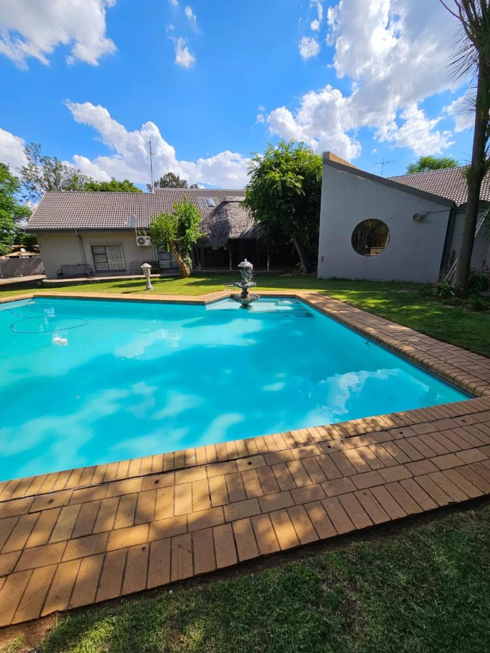 Peaceful Stay - Family Deluxe,Vanderbijlpark