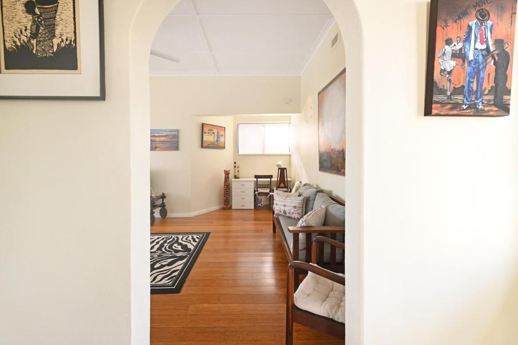 Sea View Ocean Facing Spacious 1 Bedroom Apartment, Kapstadt
