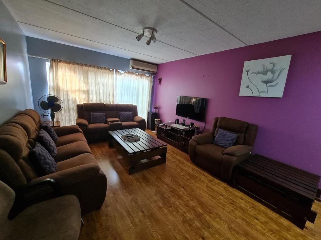 Springfields Executive Apartment, a Modern Comfort - Sandton, Сэндтон