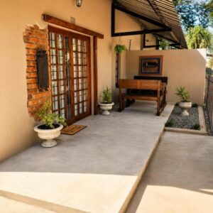 Stay on Breda, Louis Trichardt