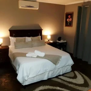 Tapologo Lodge, Zeerust