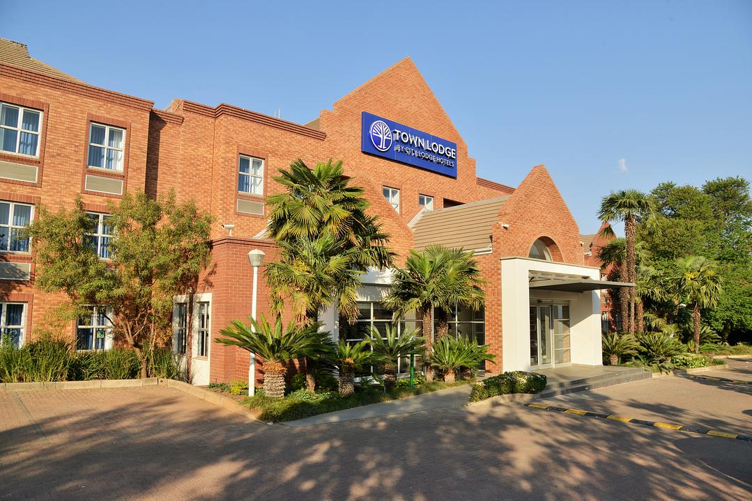 Exterior of Town Lodge Menlo Park in Pretoria