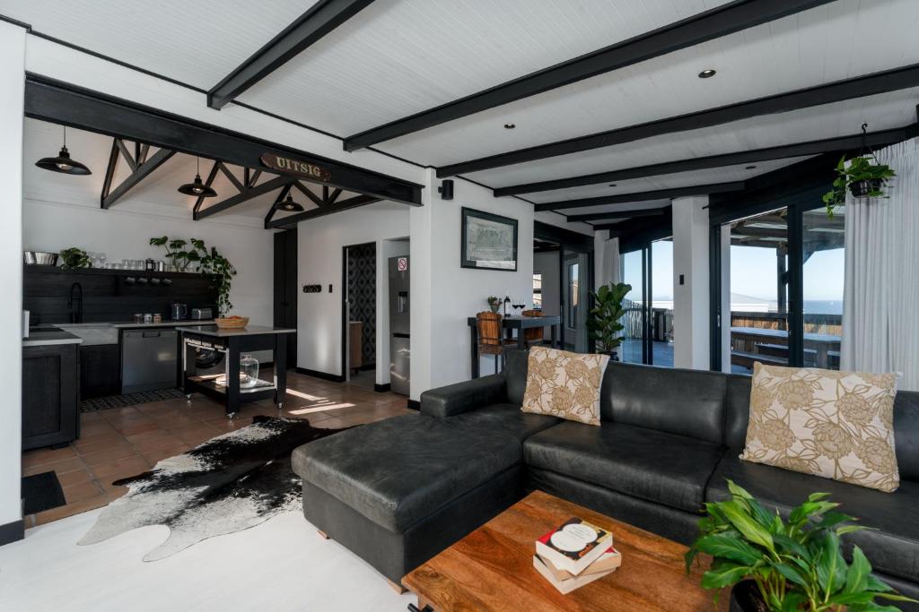 Uitzig - Hot tub and Sea Views, Fish Hoek