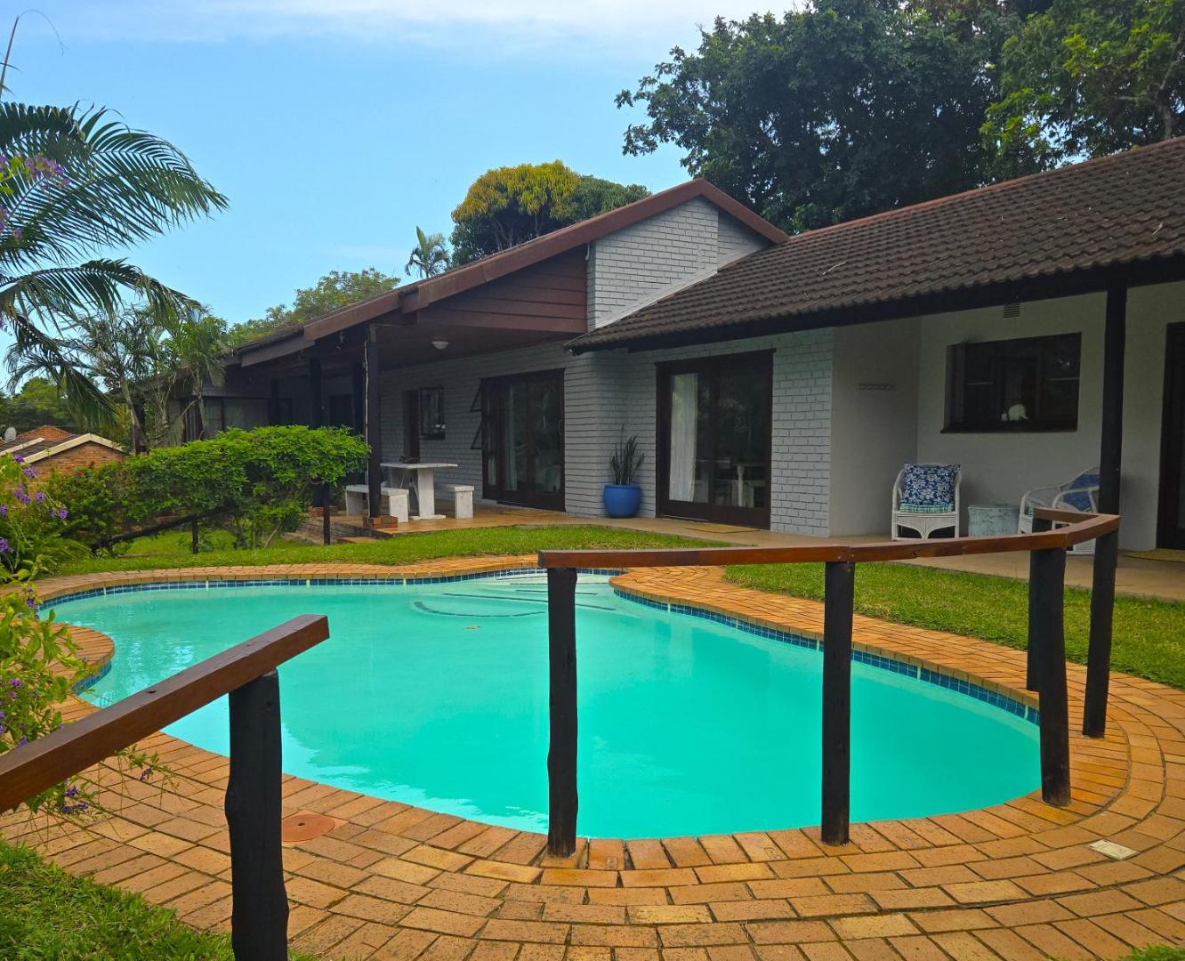 White Elephant Self-Catering Holiday House